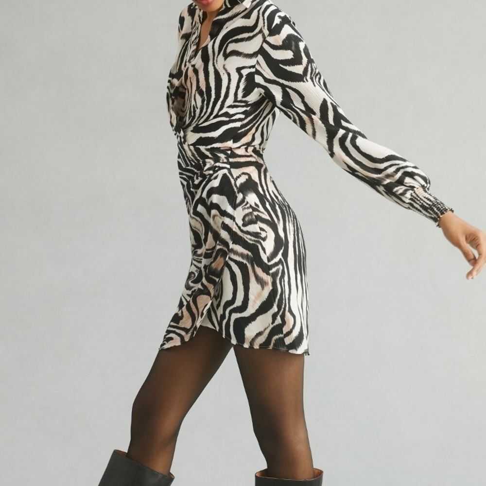 Anthropologie Wrap Dress Black and White Zebra Print size 16w NWT - Picture 4 of 8